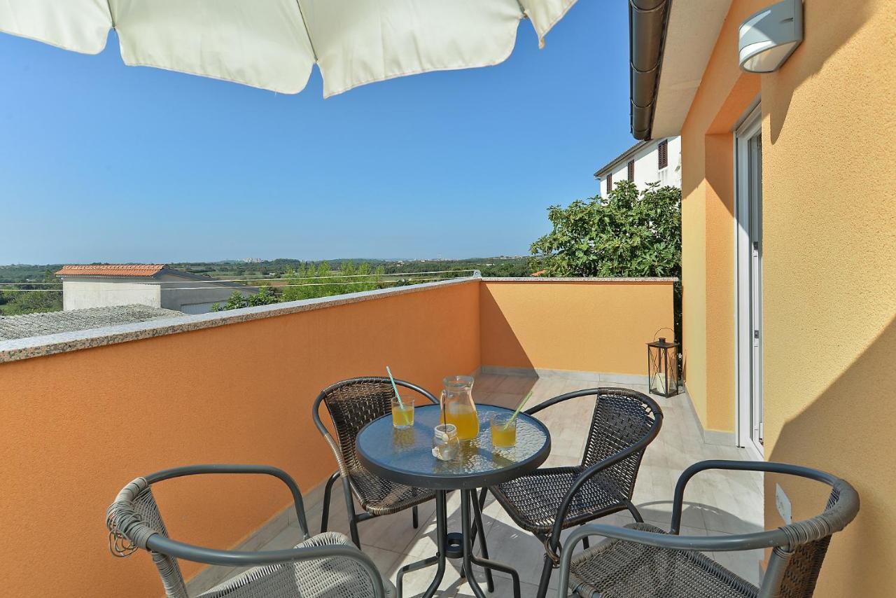 Apartment Patricia 1756 Pula Bagian luar foto