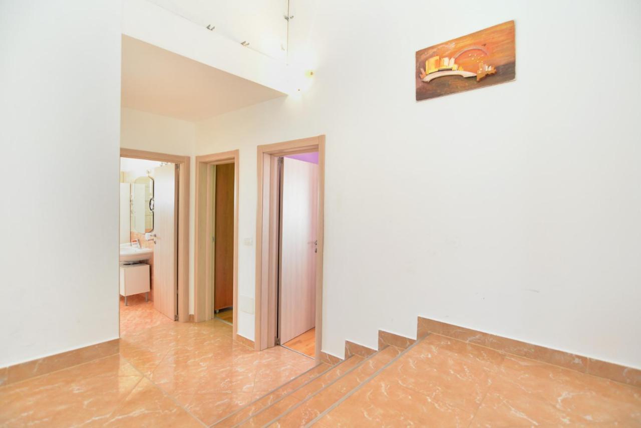 Apartment Patricia 1756 Pula Bagian luar foto